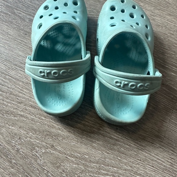 Children’s Crocs - Picture 2 of 3